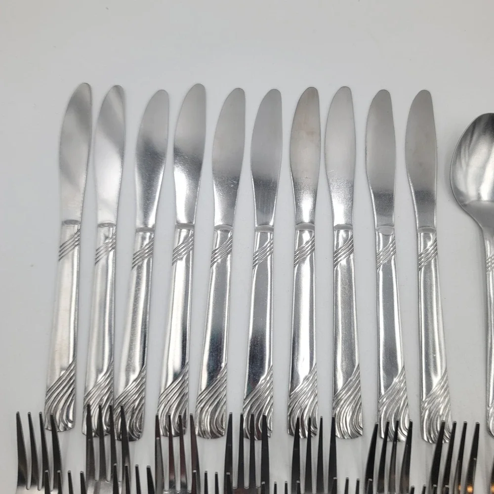 50pc Pfaltzgraff PFF100 Stainless Flatware Swirl Pattern Silverware